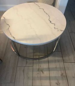 Round Marble Table