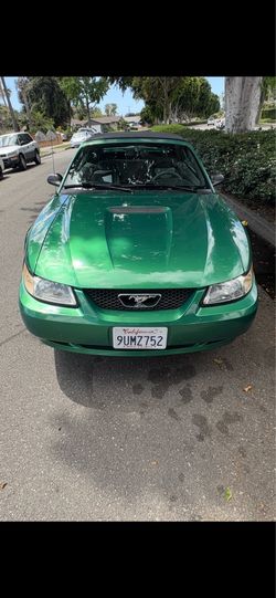 2001 mustang convertible