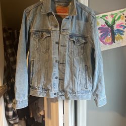 Levi’s Jean Jacket - Small
