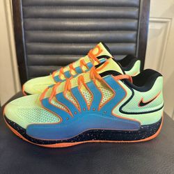 Brand new Nike KD 18 basketball 🏀 shoes size 9.5  no  box 