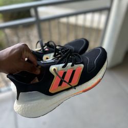 Adidas Ultraboost 22
