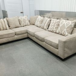 Large Rooms To Go Sectional Sofá 