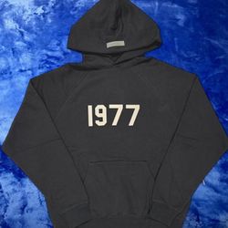 1977 Hoodie