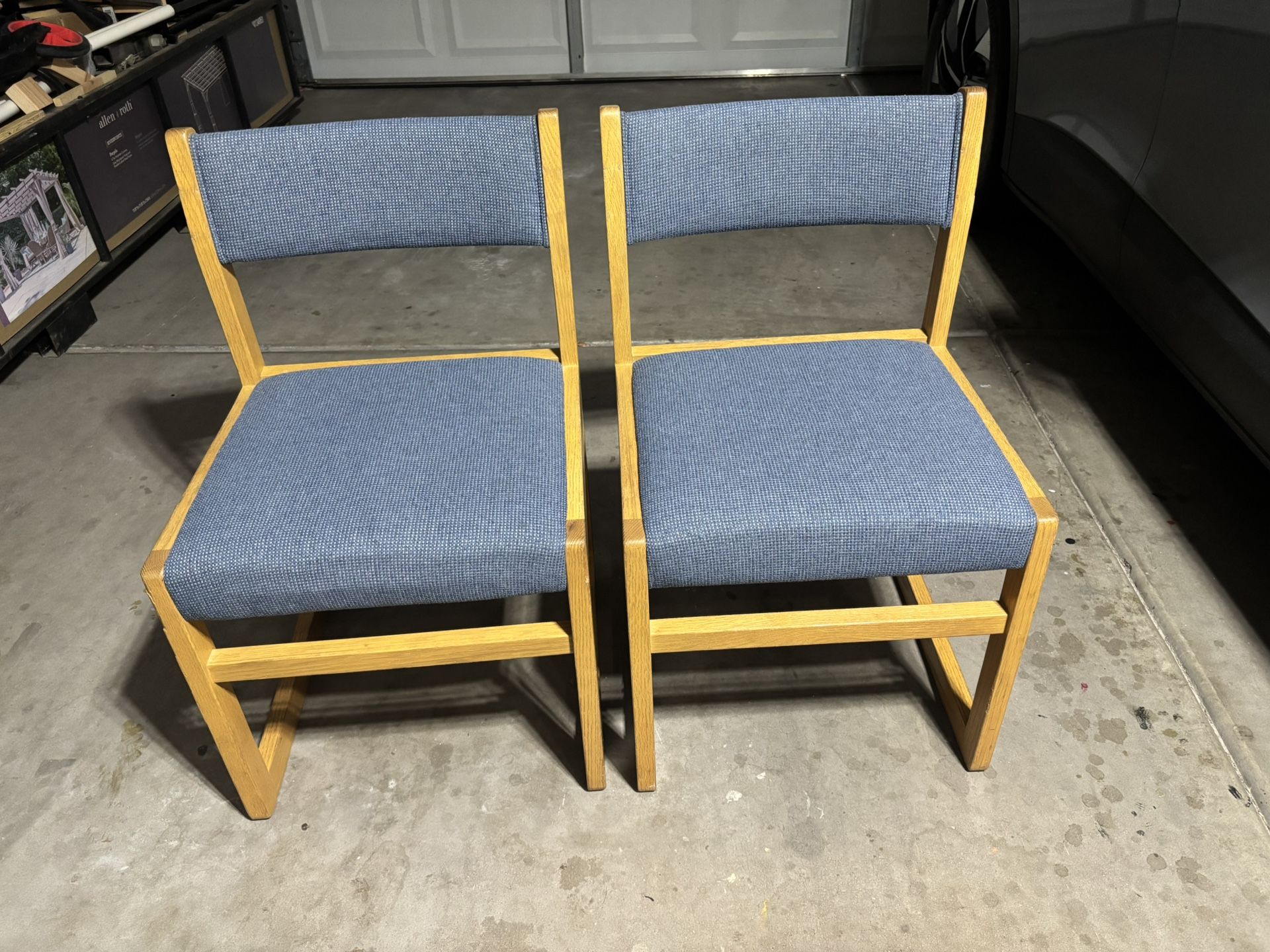 Set Of 8 Chairs