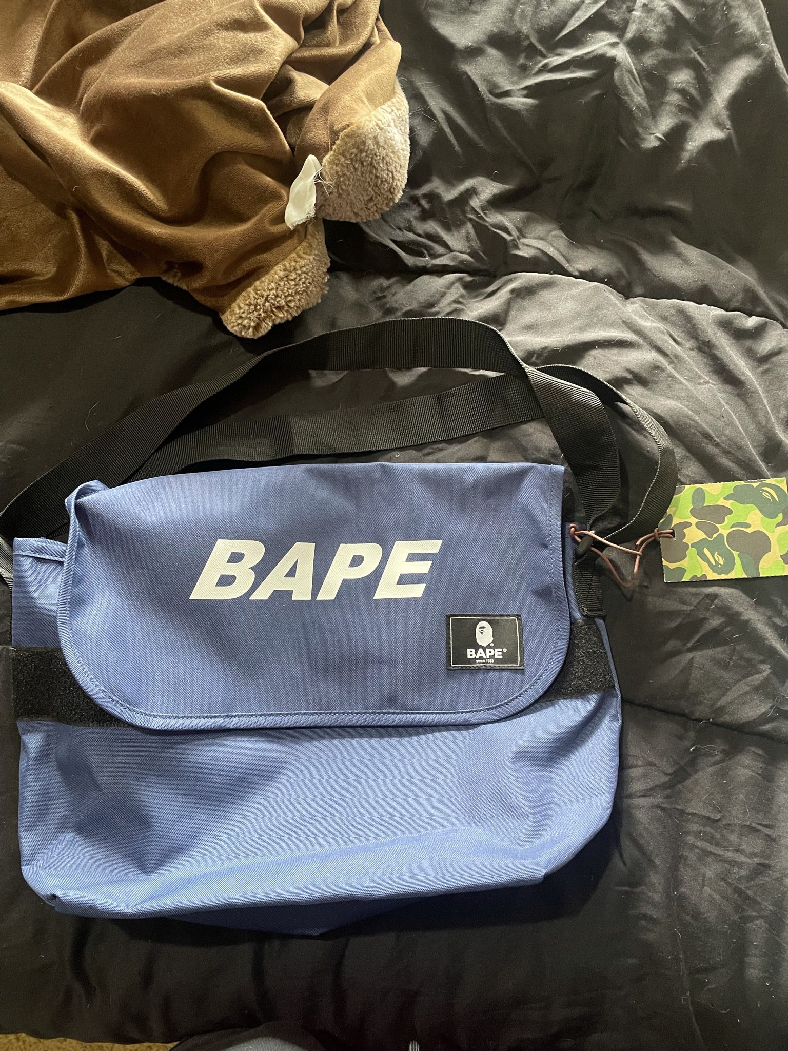 BAPE LOGO SHOULDER BAG BLACK – Bank of Hype