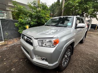 Toyota 4Runner SR5 V6 2011 – Excelentes condiciones – Mantenimiento excepcional