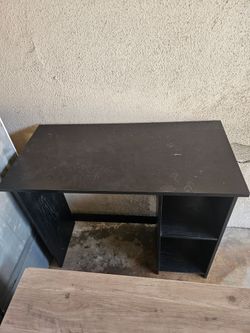 Free desk