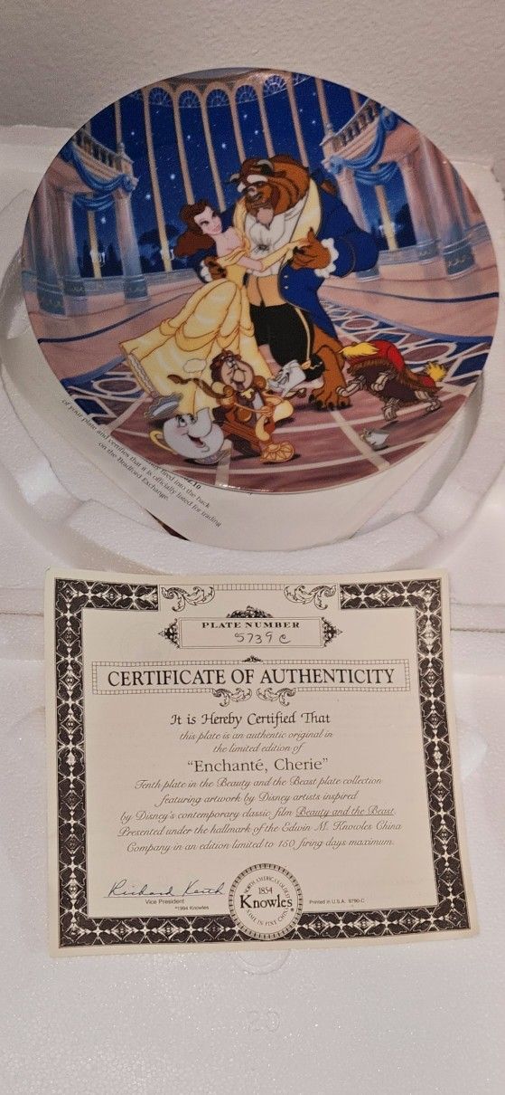 Disney Glass Collectible Plates (7)