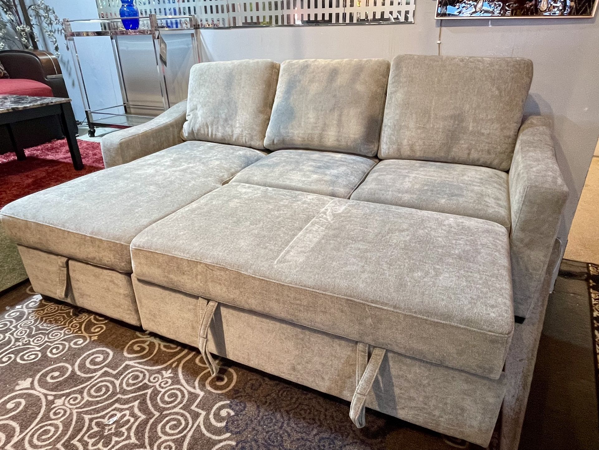 Reversible Sectional w/ Pull-out Bed On Sale!
