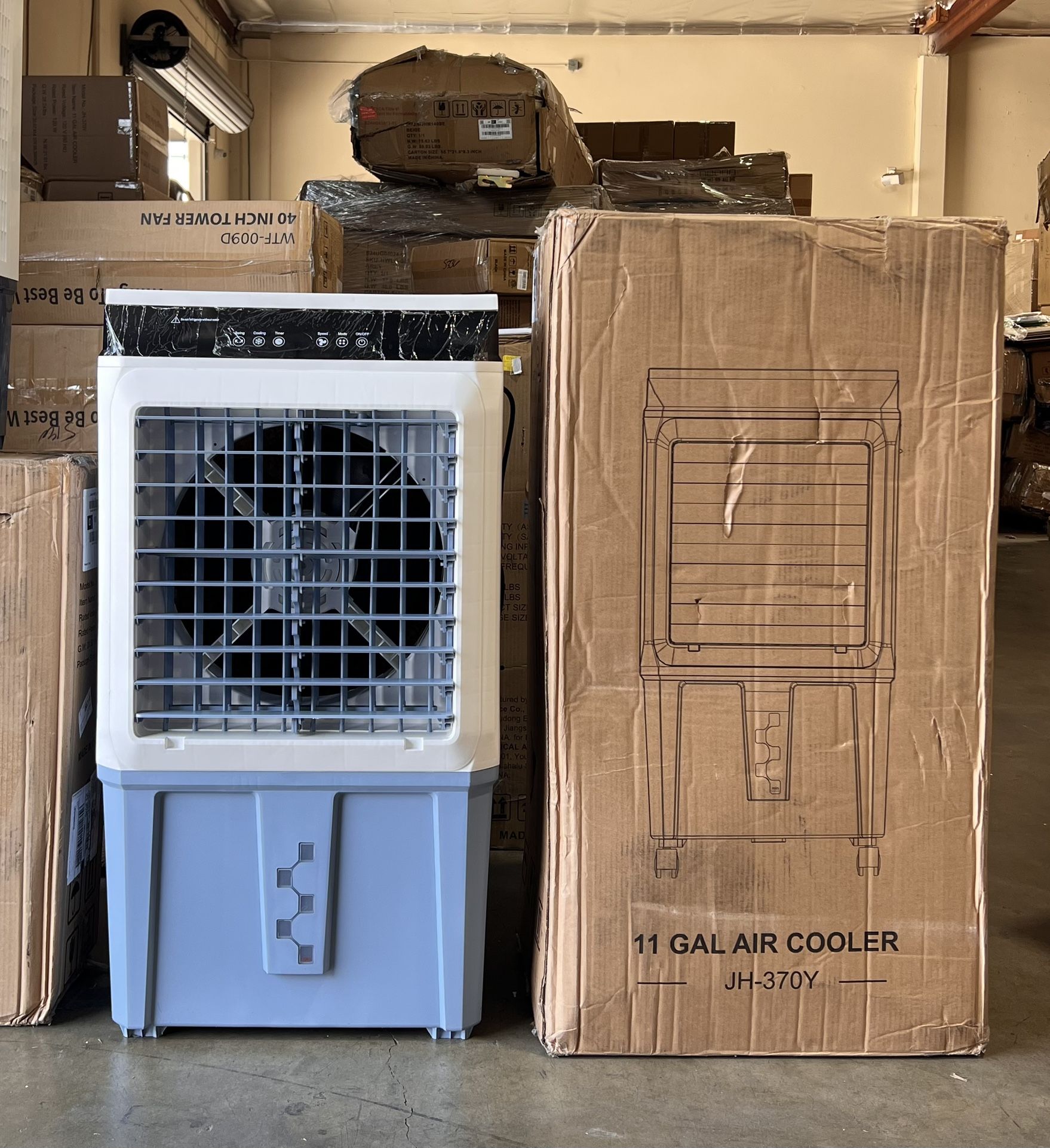 Brand new! 3500 CFM Swamp Cooler with 11 Gallon Remote, Portable Water Cooling Fan with Scroll Casters, 3 Speed Cooling Fan, 4 Ice Packs for office Ga