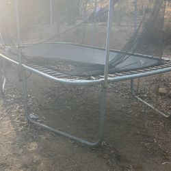 Free Trampoline 