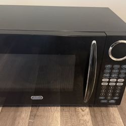 Sunbeam Microwave. Very Clean