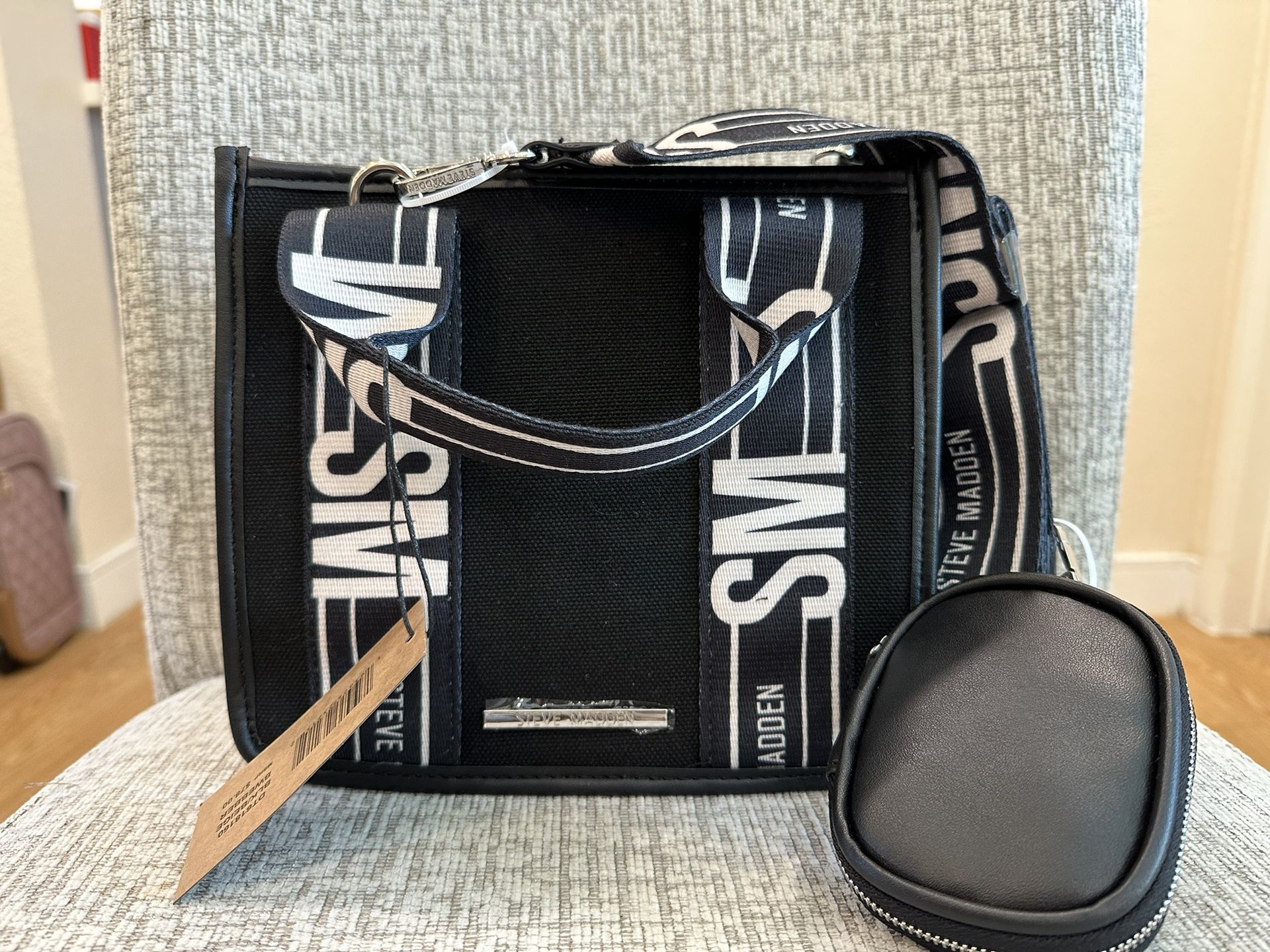 Steve Madden Black BWebber Crossbody Bag Tik Tok Purse for Sale in