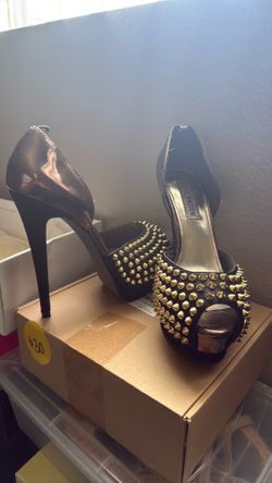 Steve Madden studded heels size 7