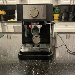 Delonghi Stilosa Espresso Machine