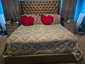 King Bedroom suit