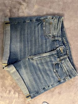American eagle short size 6 like new $11