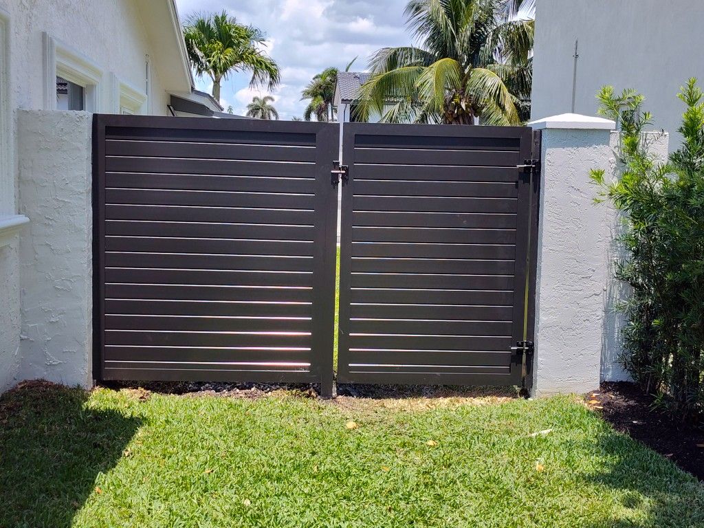 Fence Fixers Inc
