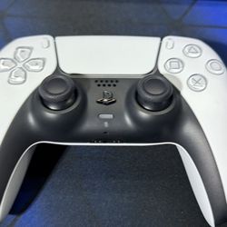 New PlayStation 5 Controller White