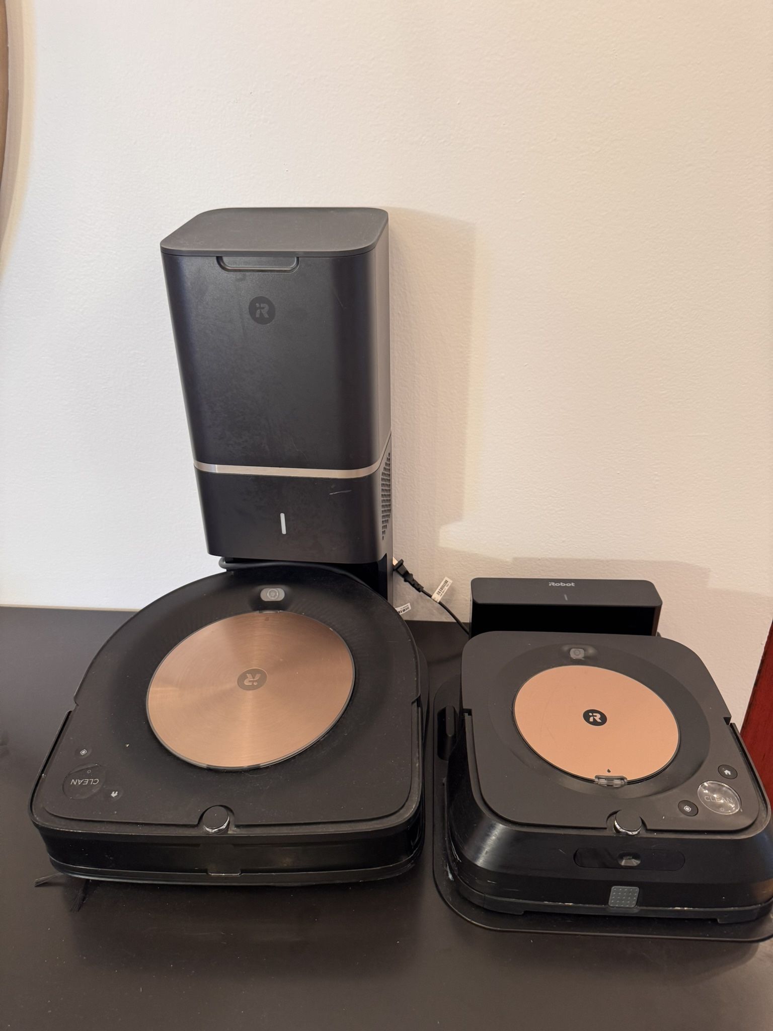 iRobot Roomba s9+ & Braava Jet m6 Combo – Self-Emptying Vacuum + Smart Mop (Excellent Condition) Z
