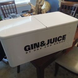 New Gin&Juice By Dre and Snoop Rolling Cooler