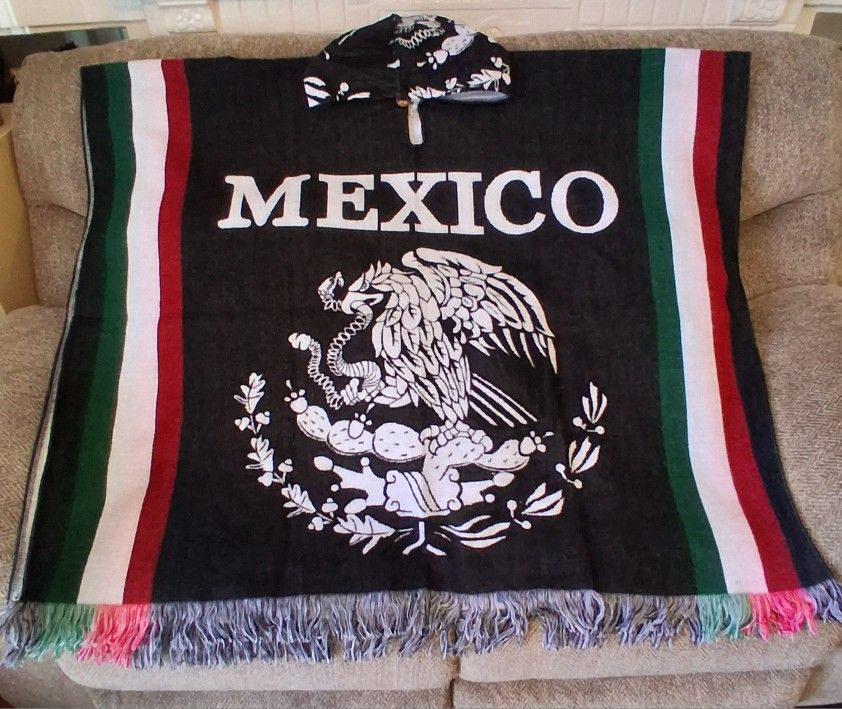 MEXICO PONCHO WITH HOOD 