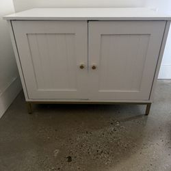 Pet Cabinet 