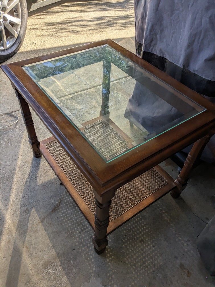 End Table And Lamp
