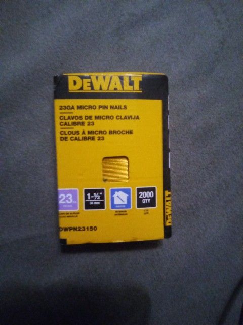 DeWalt (Micro Pin Nails)