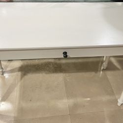 Desk With Keyboard/Storage Drawer. White. Wood. 