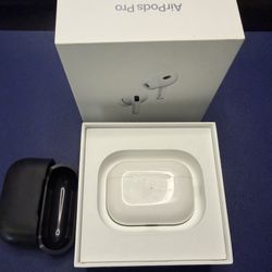 Apple AirPods Pro 2    2nd Gen 