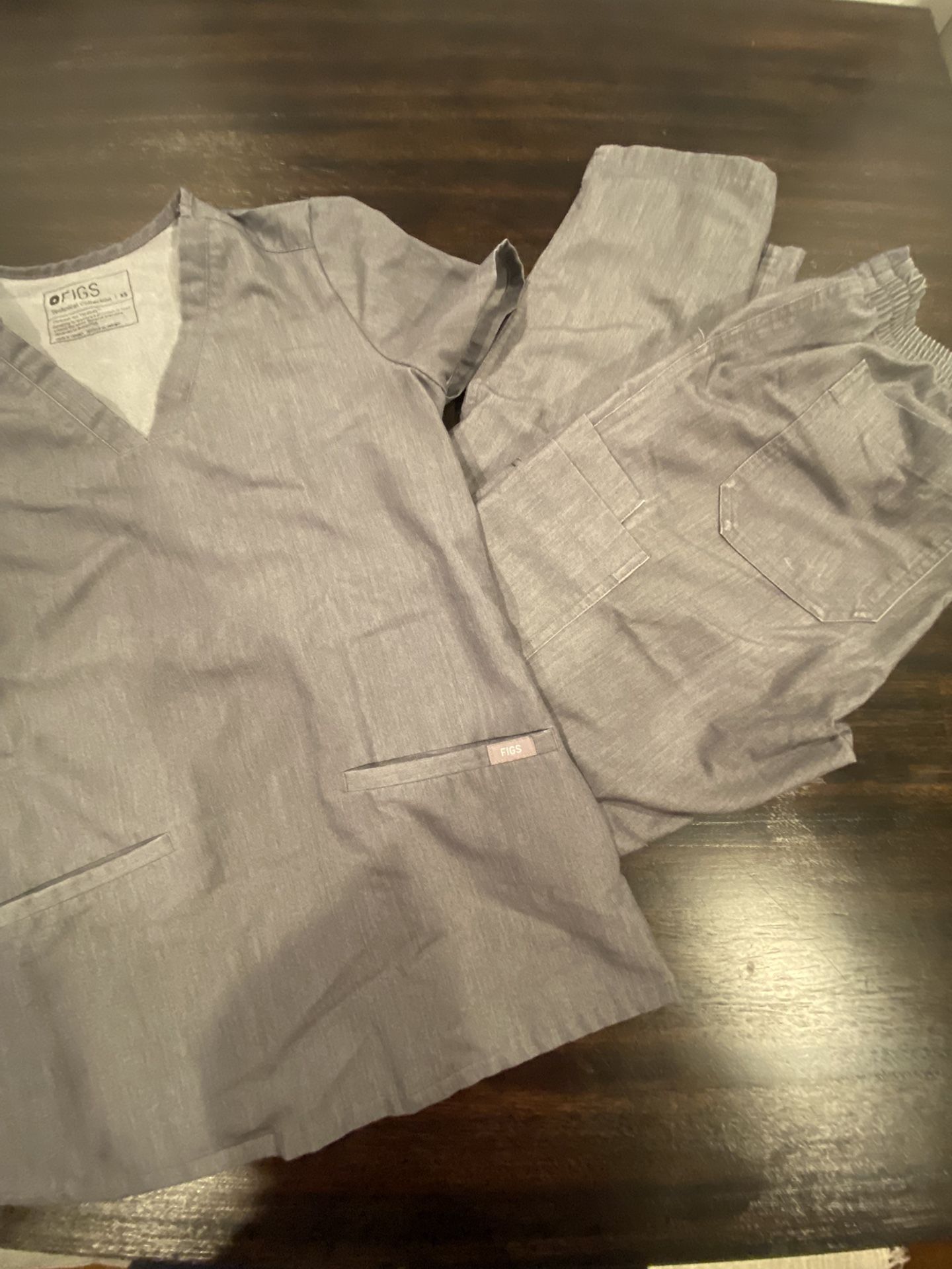 FIGS Grey Scrubs XS top S bottom