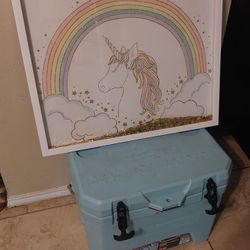 Nice Paint Artists Decorations Unicorn  With Rainbow With Gold Star