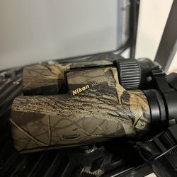 Nikon Monarch APG Binoculars 10x42 5° RealTree Camo Edition