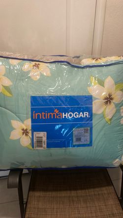 Intima Hogar Floral Comforter