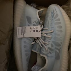 Yeezy 350 Mono Ice Size 8 Men Brand new Obo