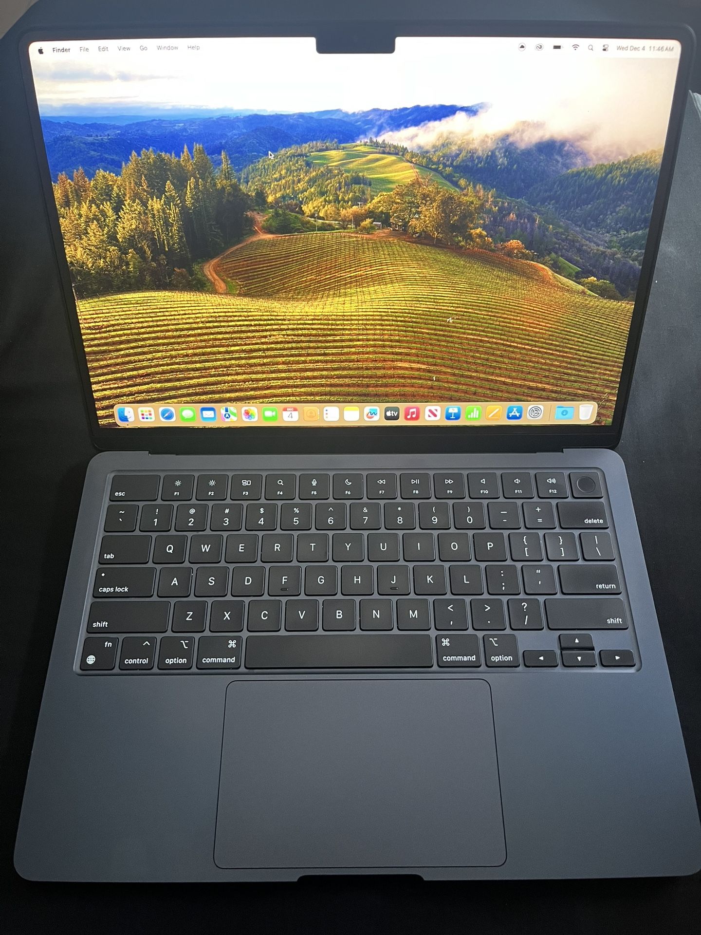 MacBook Air M2 13.6-inch In Midnight(see description)