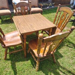 Dinning Room Table With 4 Chairs 