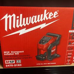 Milwaukee M12 Compact Inflator Kit