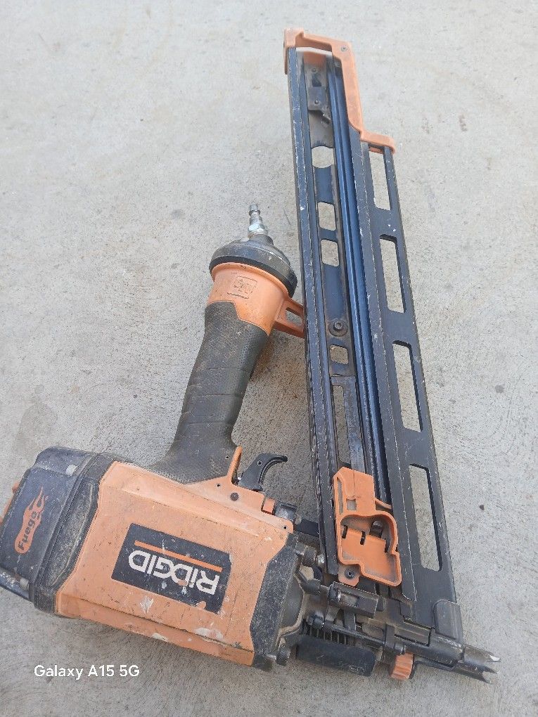 RIDGID FRAMING NAIL GUN