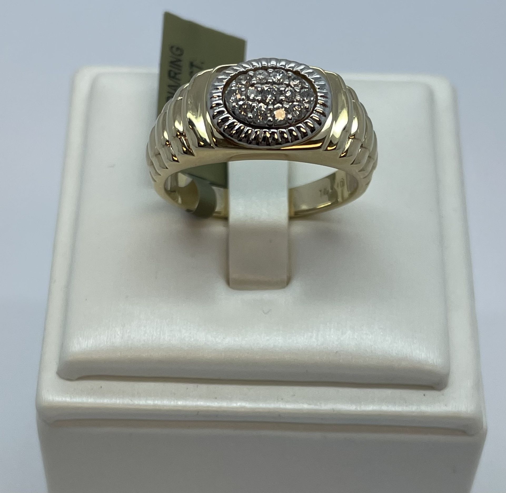 14K Gold Diamond Ring. New