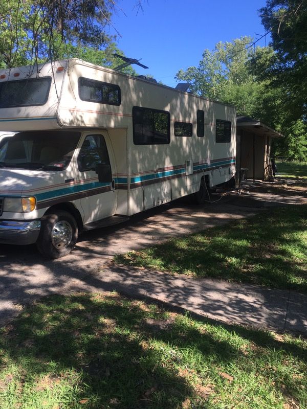 For sale 1994jamboree RV 70.000 miles 8.000