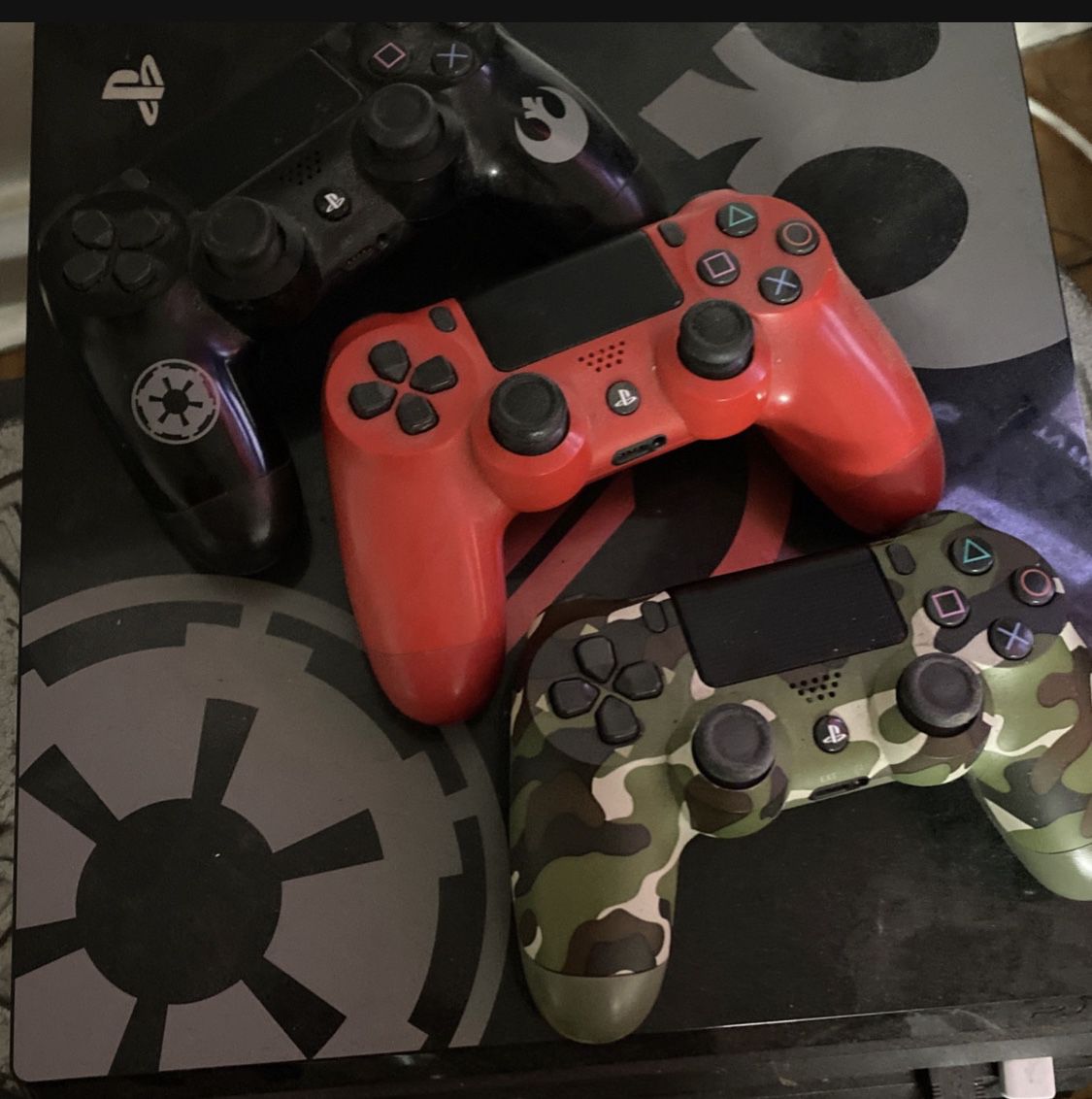 PS4 pro Star Wars Edition