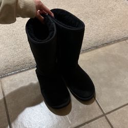 Uggs Women’s Size 5
