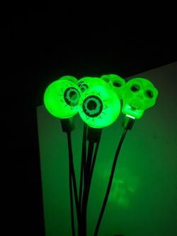 Solar Halloween Swaying Lights – Green Glowing Skulls & Eyeballs – 2 Stakes