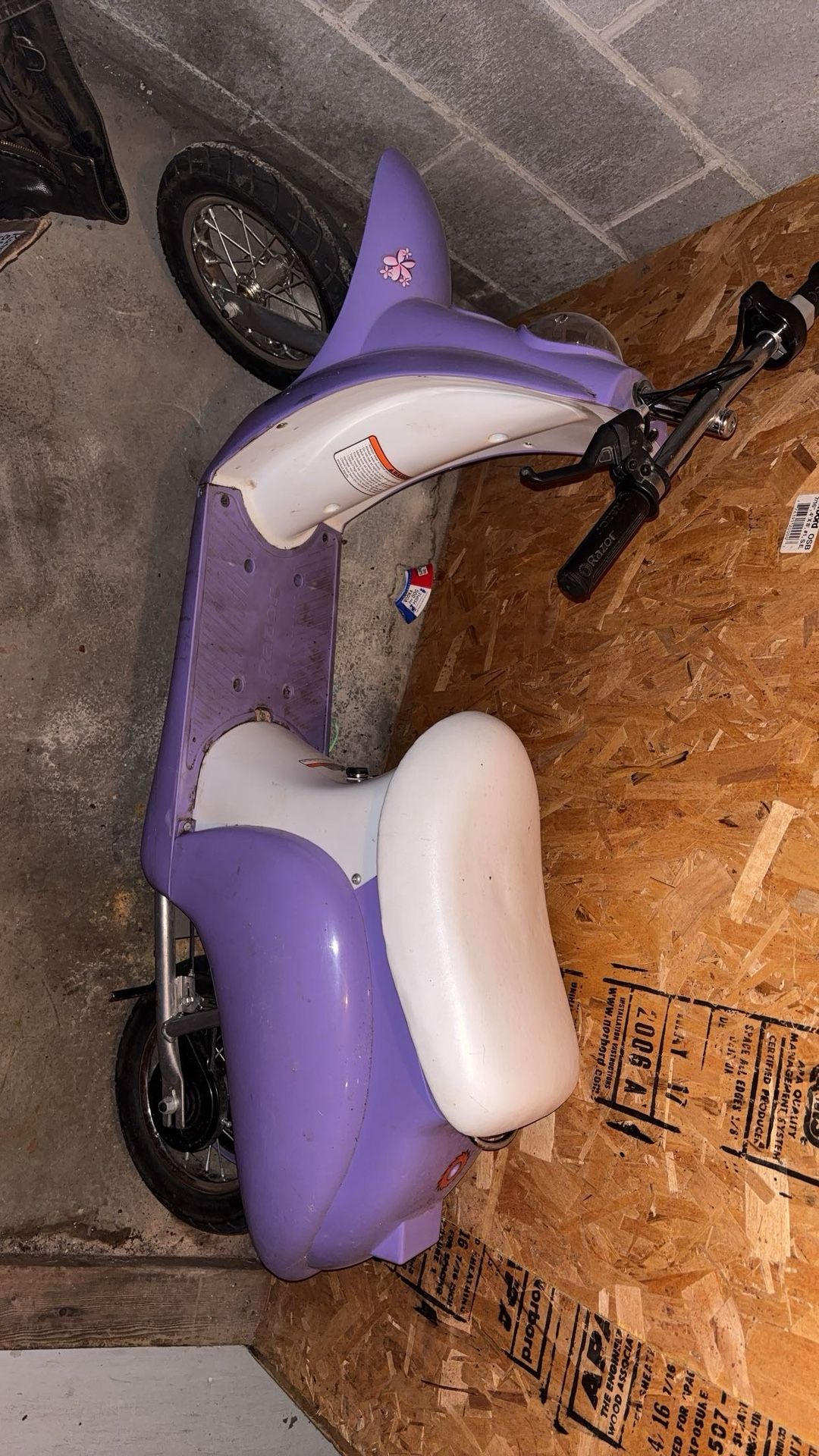 Razor Electric Scooter, Purple and White 