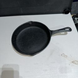 Vintage 10” Cast Iron Skillet