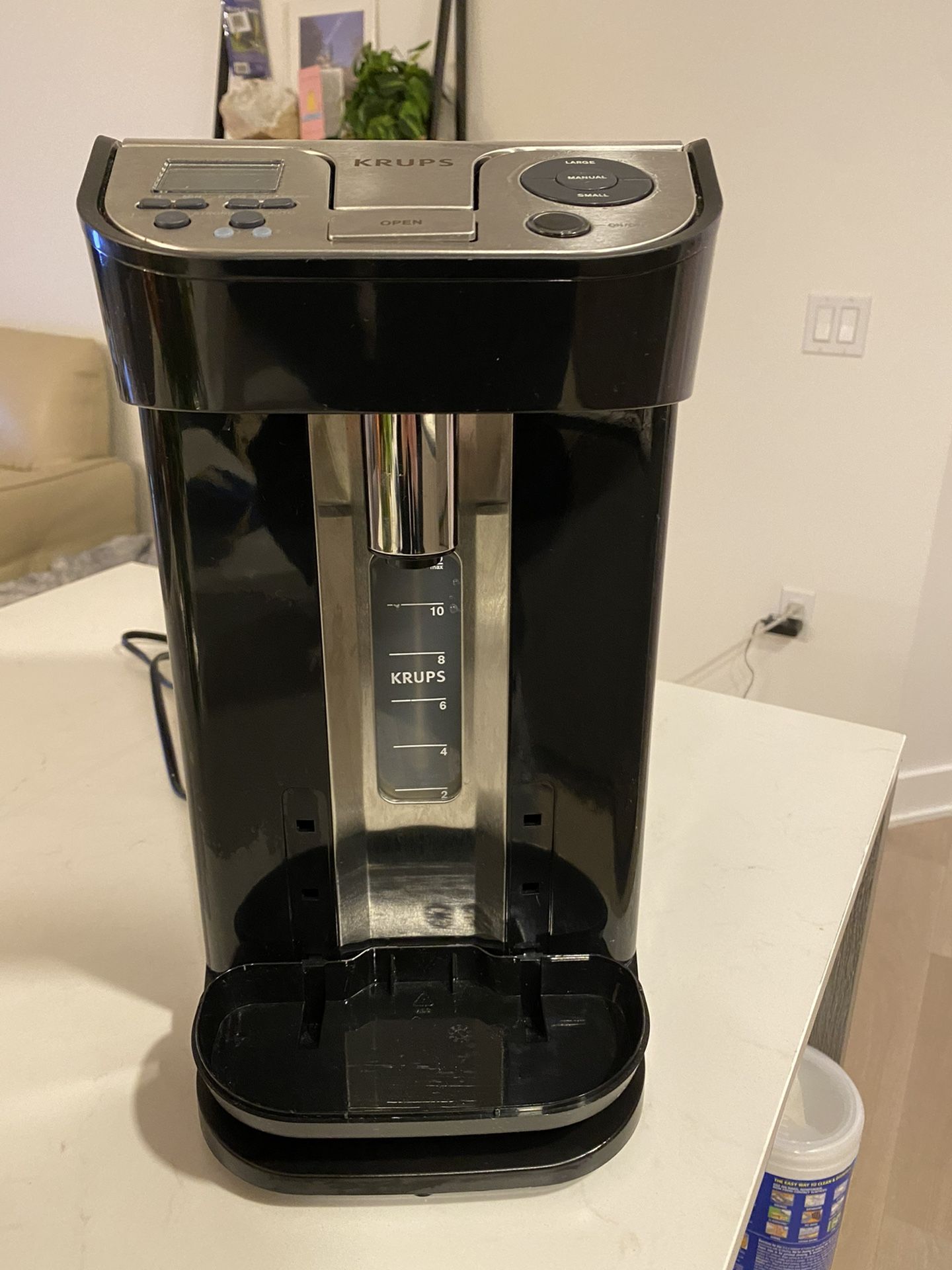 Krups Coffee Maker - Dispensing coffee maker on demand