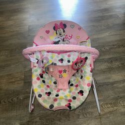 Baby bouncing chair