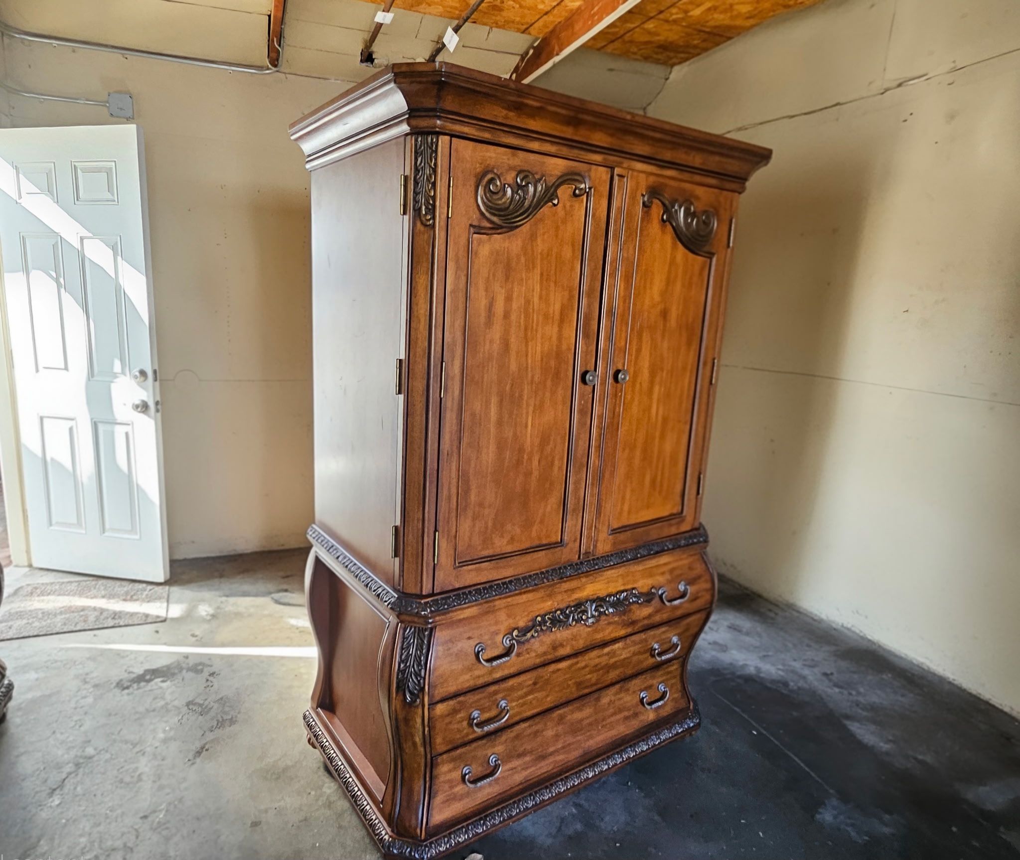 Beautiful armoire/entertainment Center